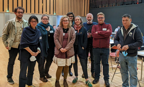 De gauche à droite : Joachim Houbib, chargé de mission réduction de la vulnérabilité pour la Communauté de Commune du Pays Bigouden Sud, Christelle Audouit, ingénieure de recherche à l'Université de Lille, Manuelle Philippe, ingénieure d’étude à l’Université de Bretagne Occidentale, Alice Charbonneau, Frédérique Alban, enseignante chercheure en économie à l'Université de Bretagne Occidentale, Caroline Rufin-Soler, enseignante-chercheure en géographie à l’Université du Littoral de la Côte d’Opal, Hervé Flanquart, professeur de sociologie à l’Université du Littoral de la Côte d’Opal, Philippe Deboudt, professeur de géographie à l’Université de Lille, et Gilles Mercier, élu de Penmarc’h délégué à l’environnement, lors du forum du 12 mars. 