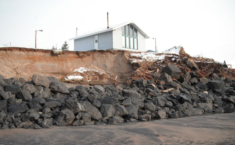 Érosion côtière à Sept-Iles après la tempête de décembre 2010 (LDGIZC-UQAR)