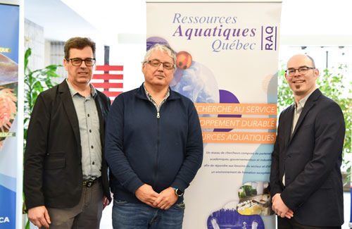 Le professeur Réjean Tremblay en compagnie de son collègue Frédéric Olivier, du Muséum national d’Histoire naturelle, et du codirecteur de l’Institut France-Québec pour la coopération scientifique en appui au secteur maritime, le professeur Dominique Robert. (Photo : Stéphane Lizotte)