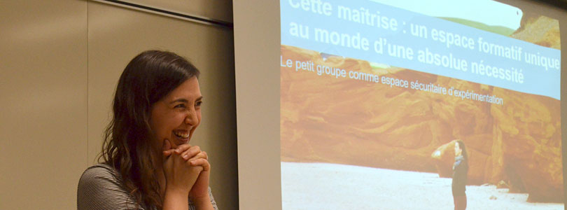 Dominique Lapointe, étudiante à la maitrise en étude des pratiques psychosociales, présente sa recherche à la communauté de psychosociologie lors du symposium des finissants, 2018.