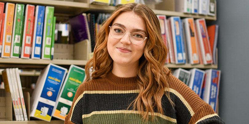 Zoé Fournier, étudiante au baccalauréat en enseignement secondaire, profil mathématique à l’UQAR, au campus de Rimouski.